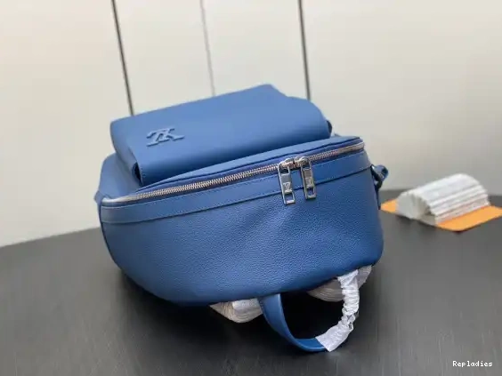 Cheap LOUIS VUITTON TAKEOFF BACKPACK 0701